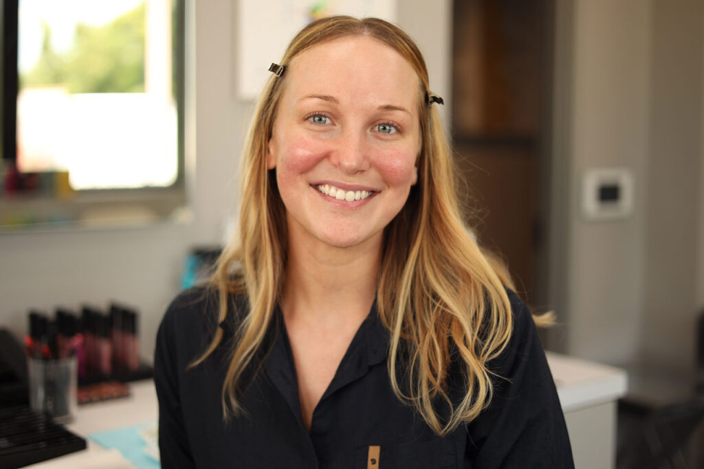 Beauty Services - Color Analysis - before